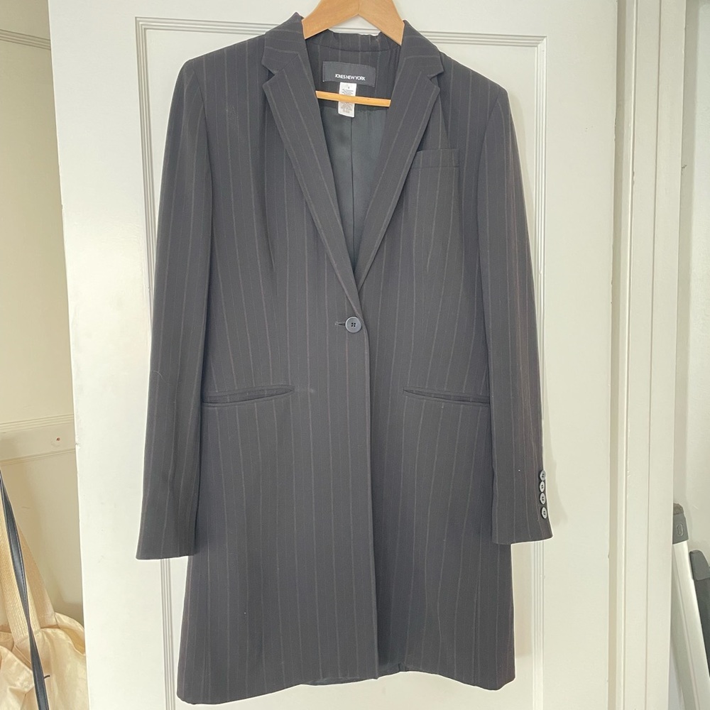 Jones New York Suit Jacket and Pants, Size 4, Black with Slight Red Pinstripe